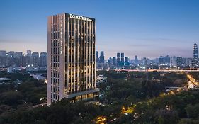 深圳南山希尔顿逸林酒店及公寓